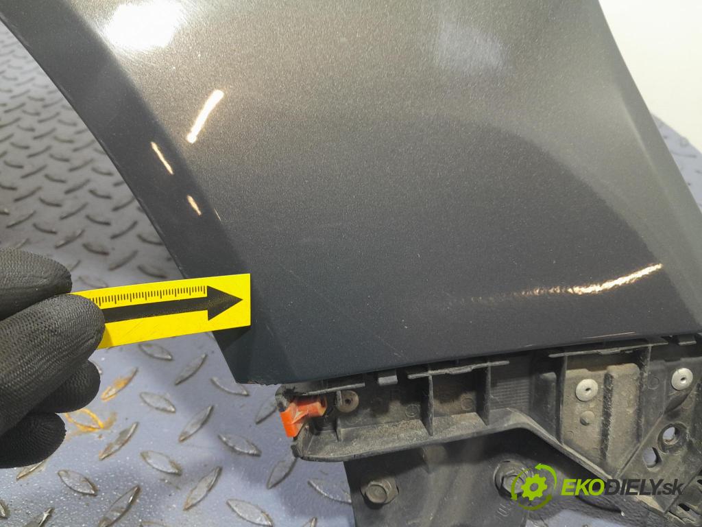 Opel Insignia 2014 blatník Predné v pravo: