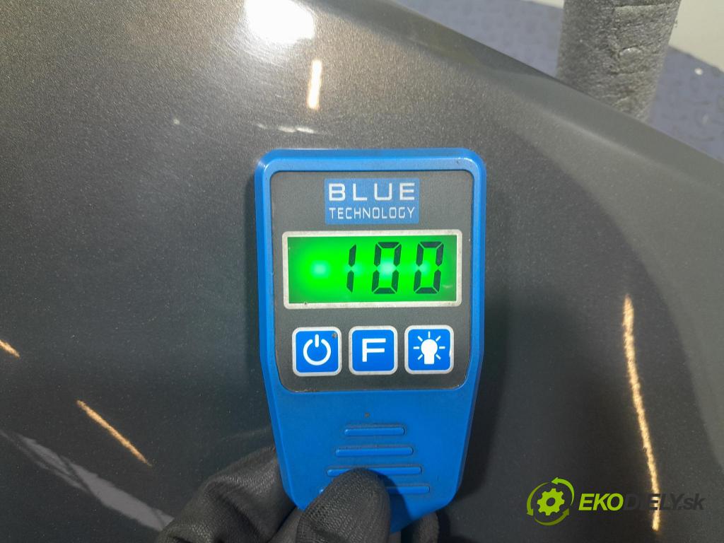 Opel Insignia 2014 blatník Predné v pravo: