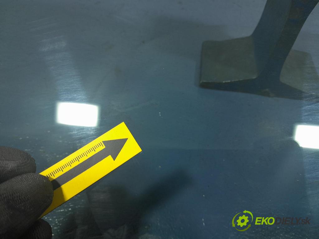 Skoda Octavia 2023 sklo dvere Predné Prava: 5E3845202