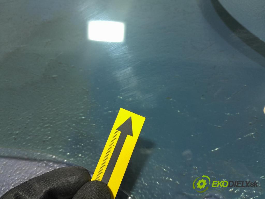 Skoda Octavia 2023 sklo dvere Predné ľavá 5E3845201