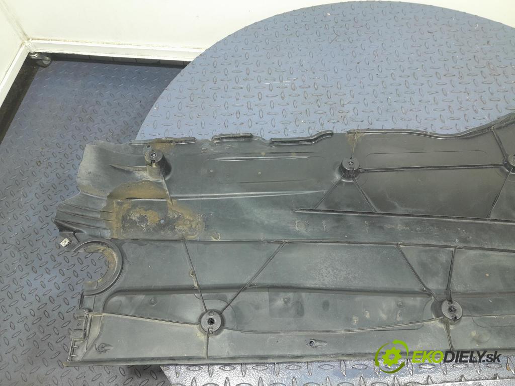 Skoda Octavia 2023 kryt Plast: podvozek: 5WA825201E