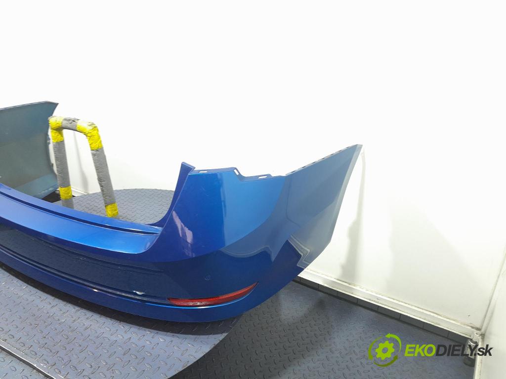 Skoda Octavia 2023 nárazník zad