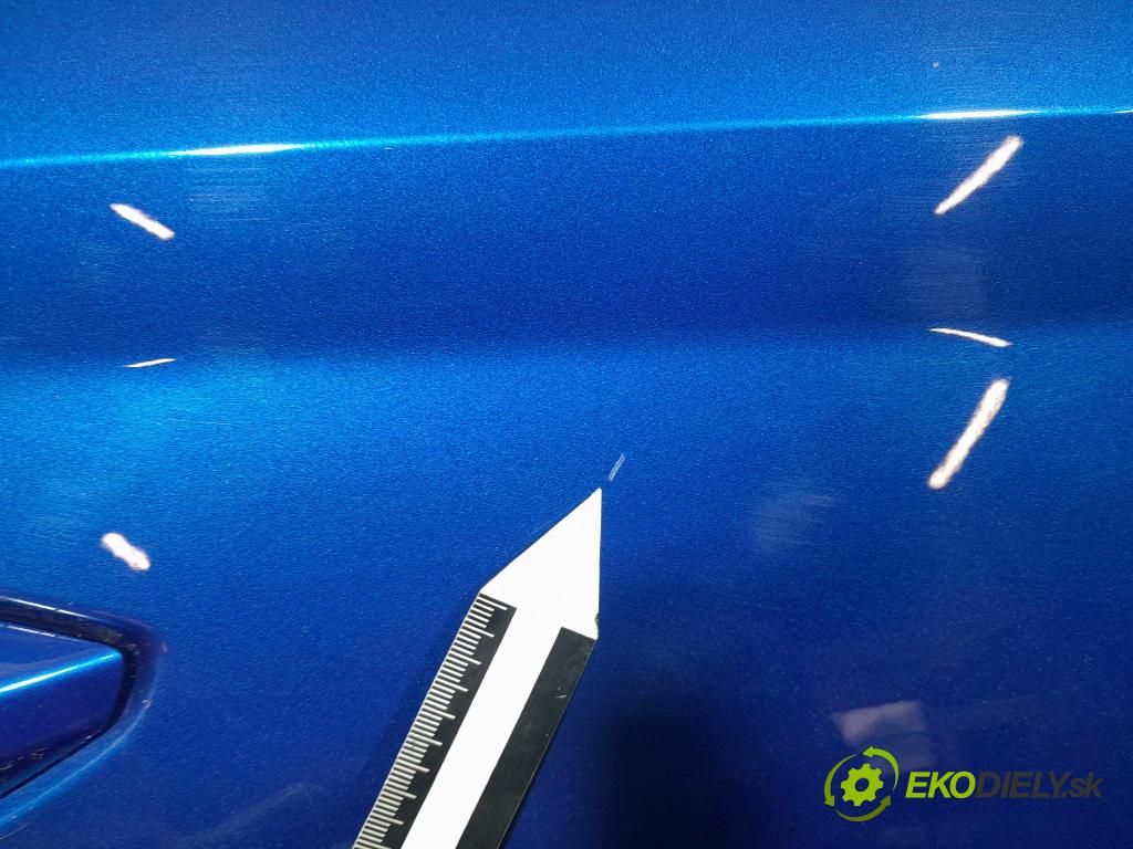 Skoda Octavia 2023 dvere zad pravé