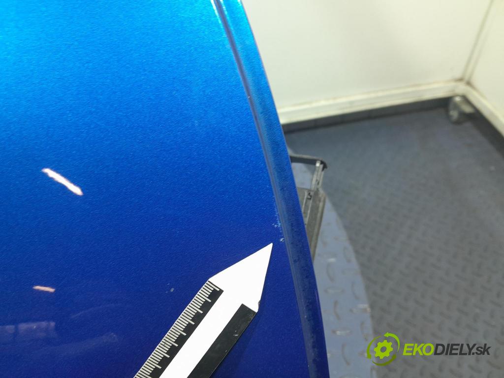 Skoda Octavia 2023 dvere zad pravé