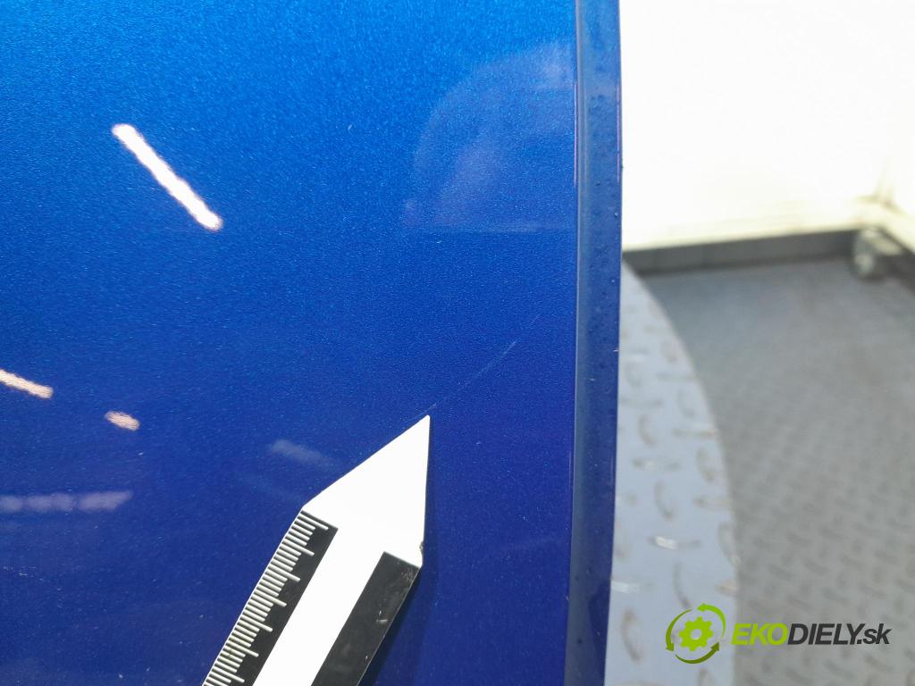 Skoda Octavia 2023 dvere zad pravé