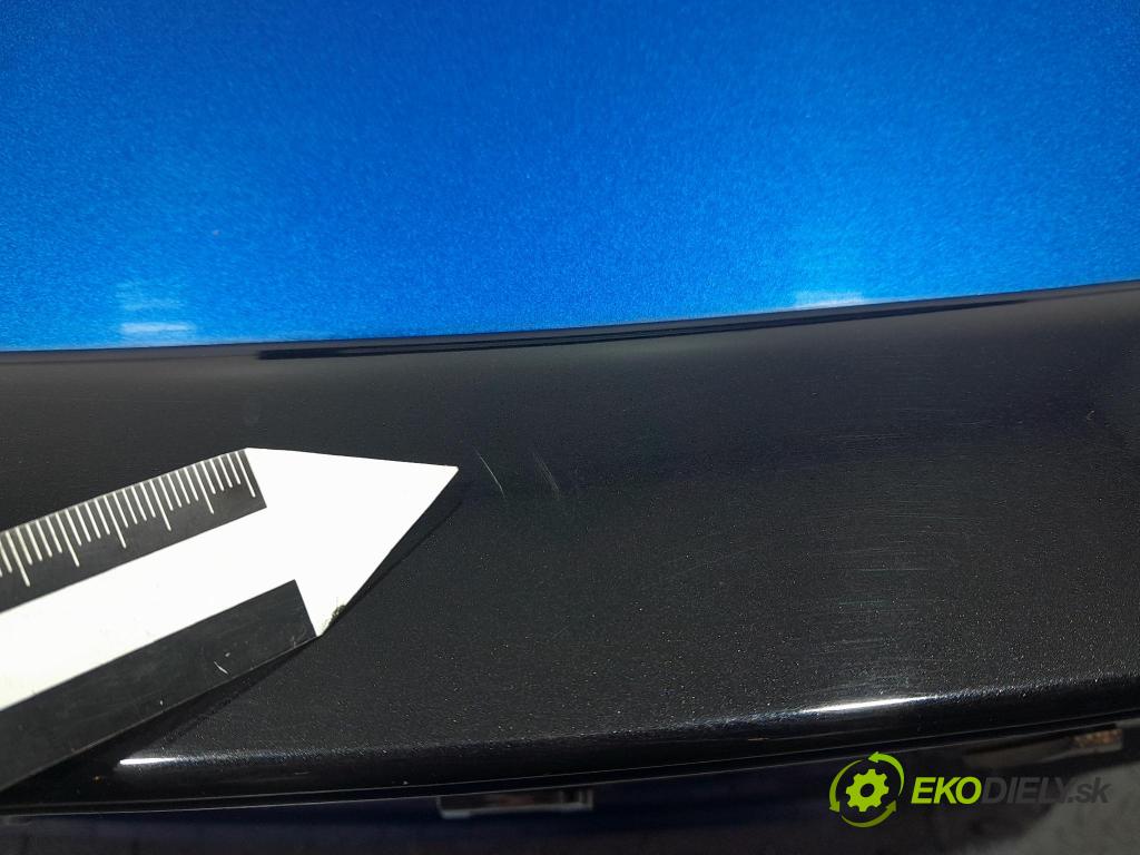 Skoda Octavia 2023 zadna dveře kufra: kufra: