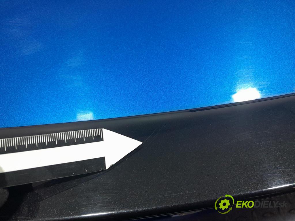 Skoda Octavia 2023 zadna dveře kufra: kufra: