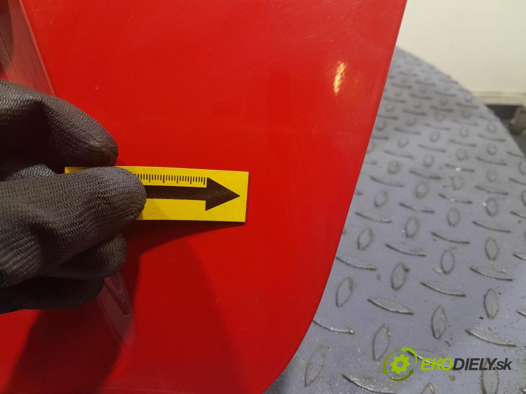 Chevrolet Spark 2013 zadna dveře kufra: kufra: