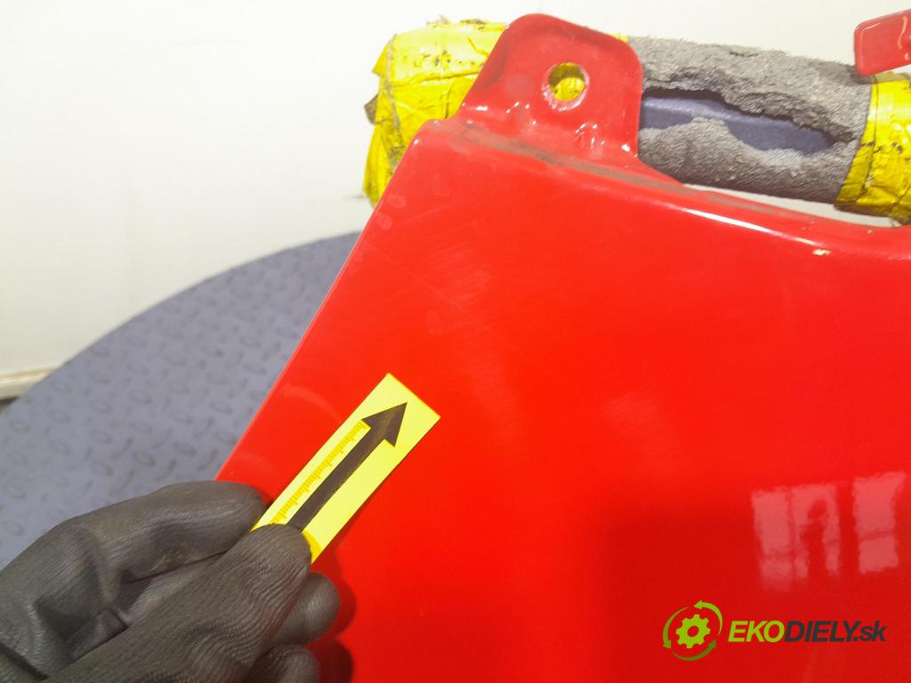 Chevrolet Spark 2013 blatník Predné v pravo: