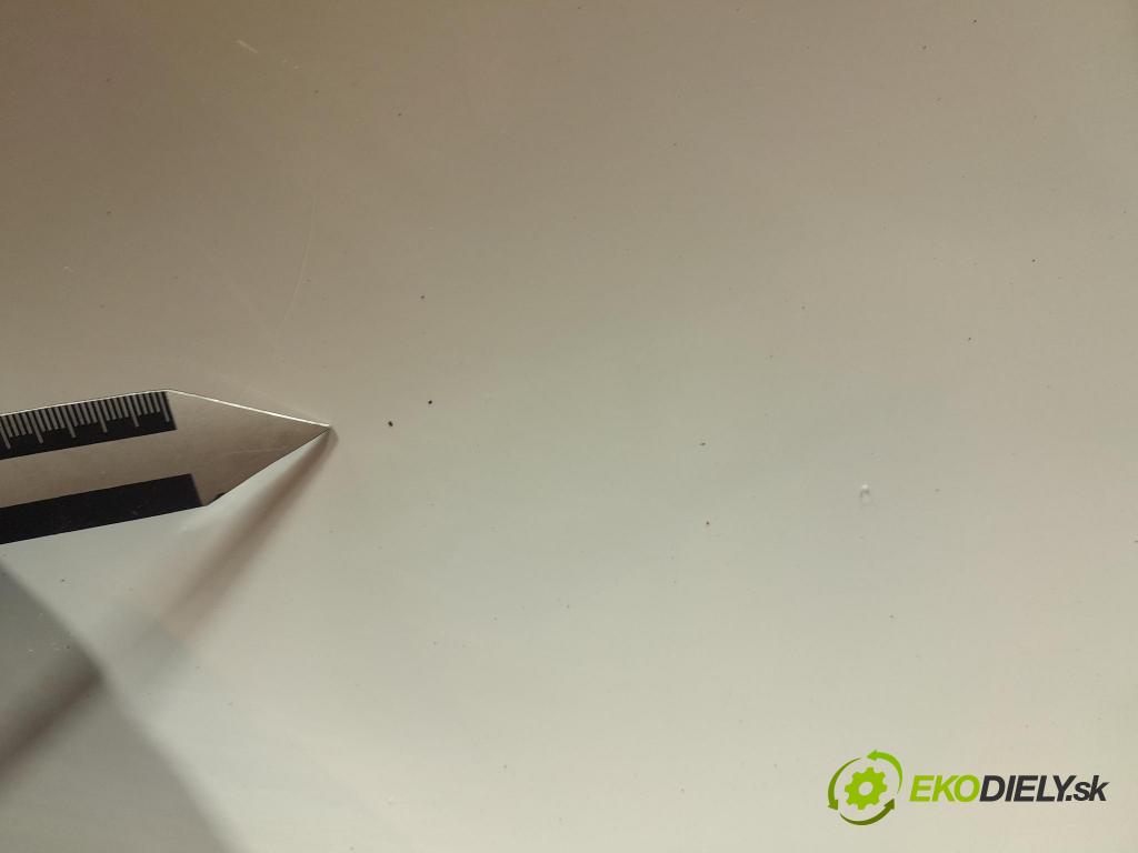 Hyundai I30 2013 zadna dveře kufra: kufra: