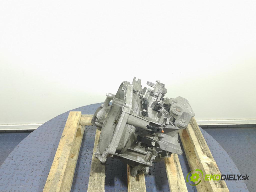 Opel Astra 2017 prevodovka Manualna 55593195 M32