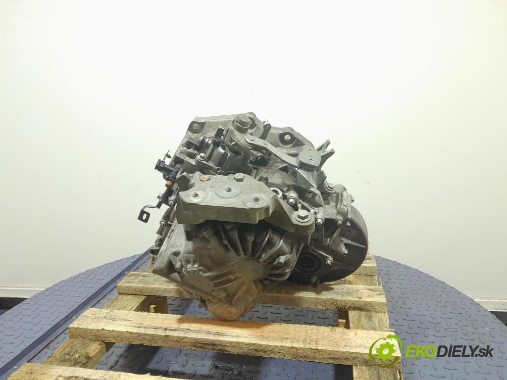 Opel Astra 2017 prevodovka Manualna 55593195 M32