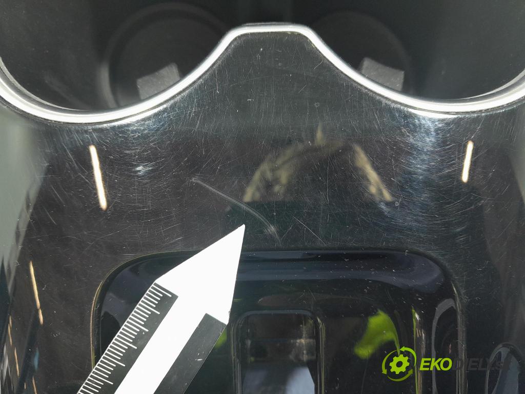 Ford Mondeo 2016 kastlík DS73-F042B60-B