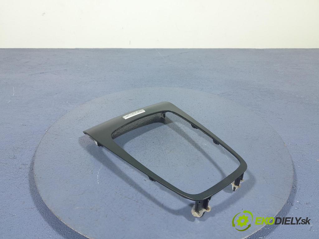 Ford Mondeo 2016 kryt Plast: Interiéry: DS73-F045A76-G