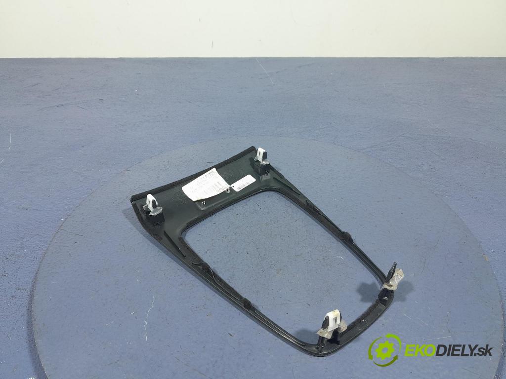 Ford Mondeo 2016 kryt Plast: Interiéry: DS73-F045A76-G