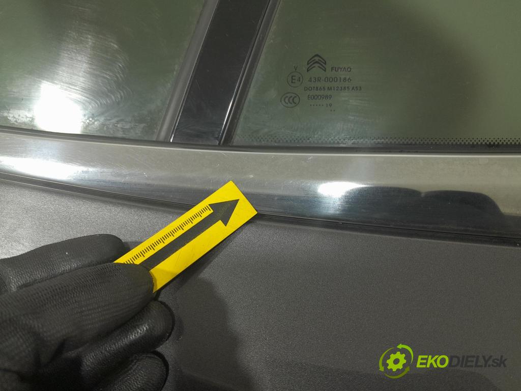 Citroen C5 aircross 2019 dvere zad Vľavo: