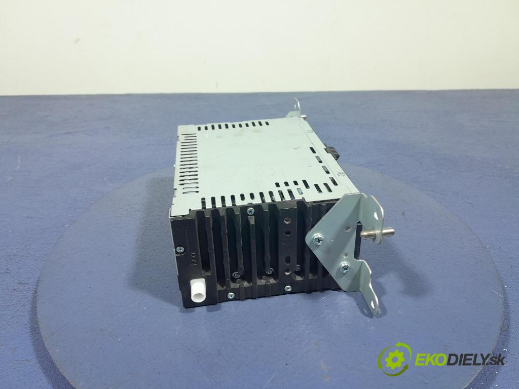 Ford Mondeo 2016 Radio I Navigácia: DS7T-19C107-DN