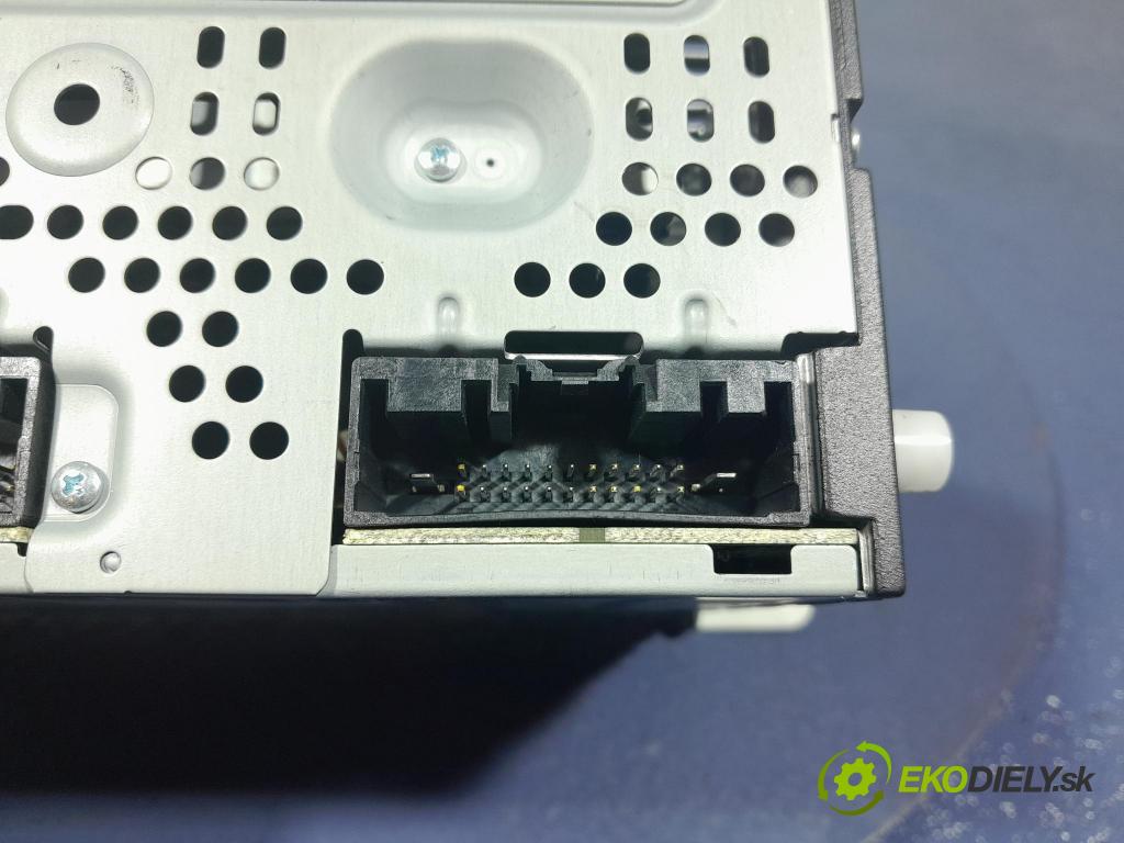 Ford Mondeo 2016 Radio I Navigácia: DS7T-19C107-DN