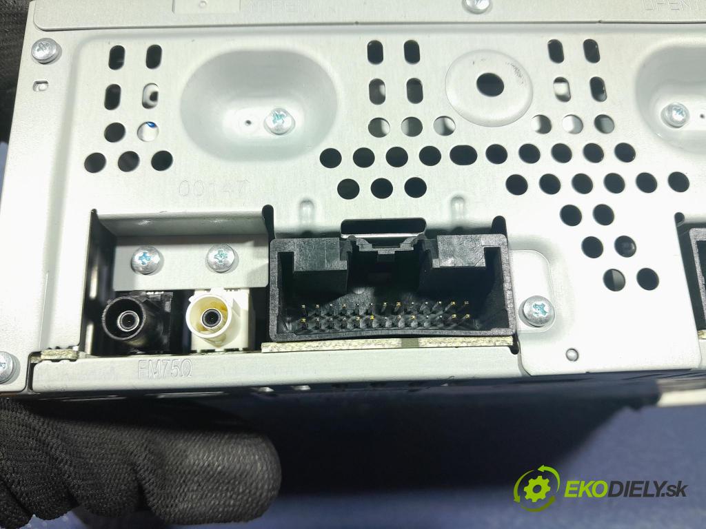 Ford Mondeo 2016 Radio I Navigácia: DS7T-19C107-DN