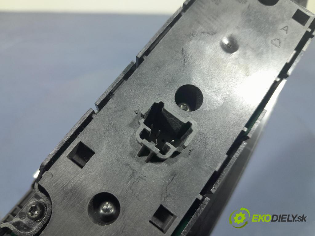 Ford Mondeo 2016 prepínač Okná: DG9T-14540-DDW