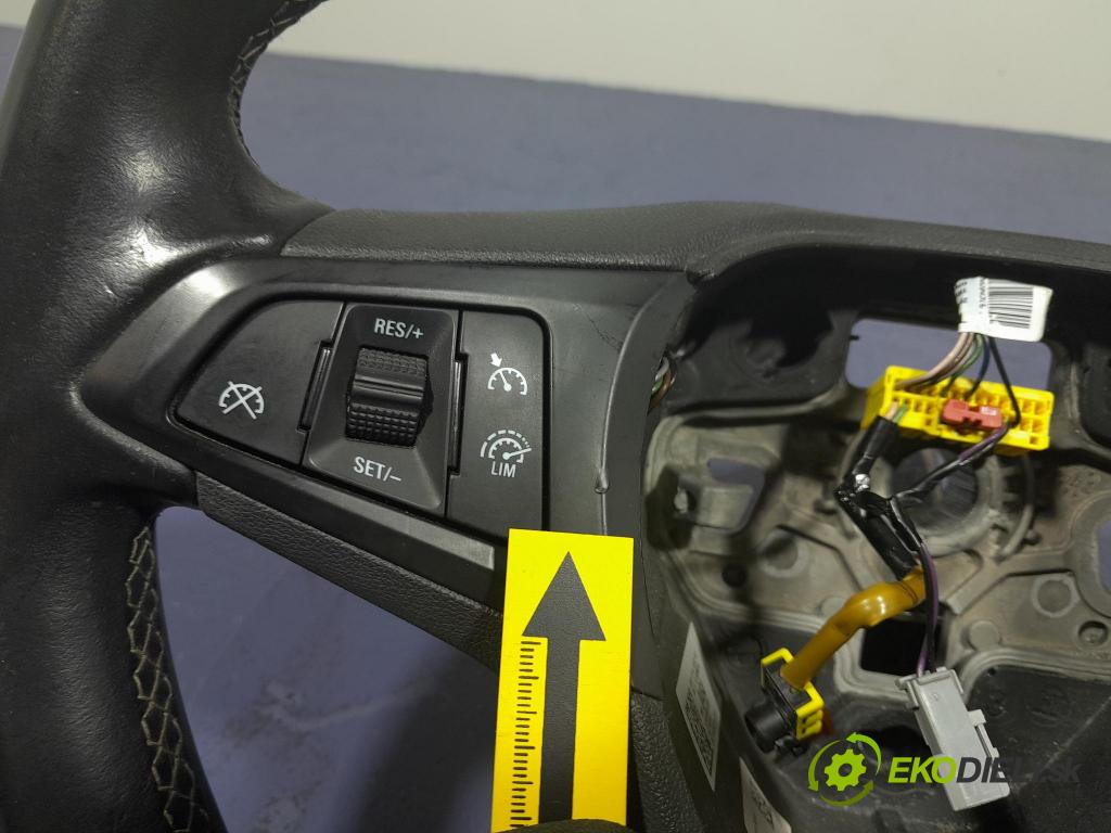 Opel Astra 2017 volant 39070464