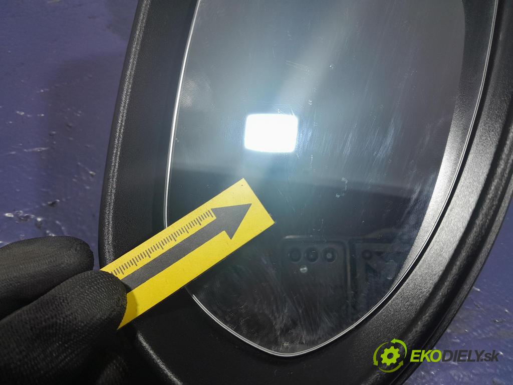 Opel Astra 2017 zrkadlo pravé