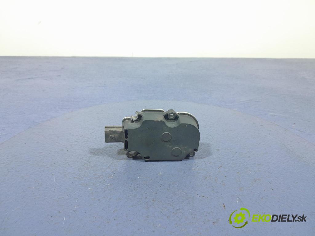 Ford Mondeo 2016 miežka / Gril: DS73-8476-AD