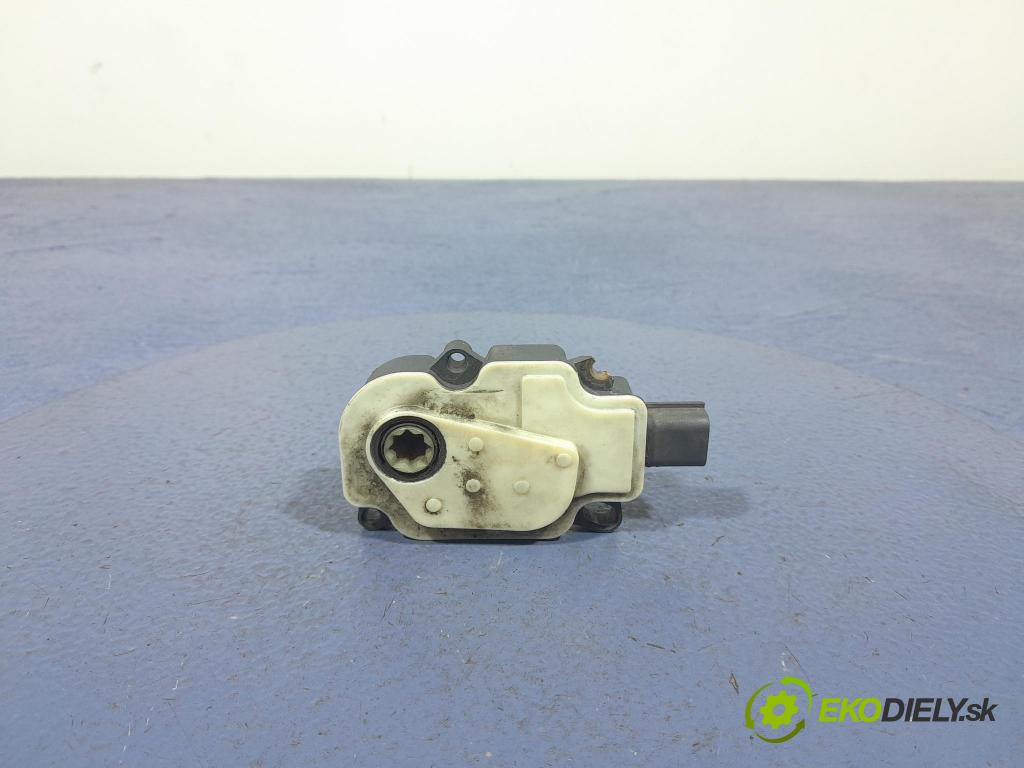 Ford Mondeo 2016 miežka / Gril: DS73-8476-AD