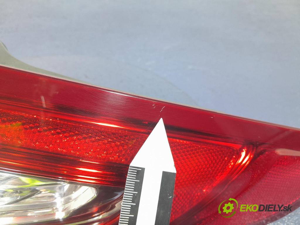 Ford Mondeo 2016 svetlo / reflektor zad Prava: Vonkajsia: DS73-13404-FJ