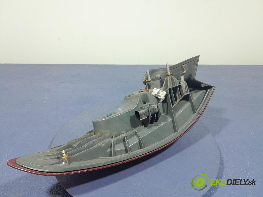 Ford Mondeo 2016 svetlo / reflektor zad Prava: Vonkajsia: DS73-13404-FJ