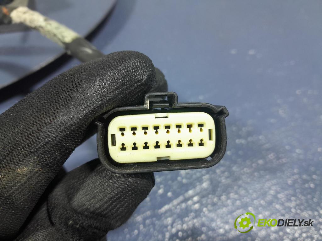 Ford Mondeo 2016 zrkadlo Vľavo: