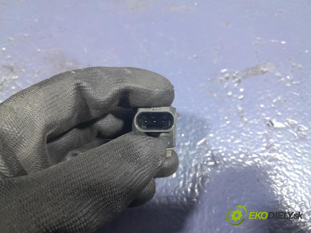 Opel Astra 2017 snímač / riadiaca jednotka PDC 39014225