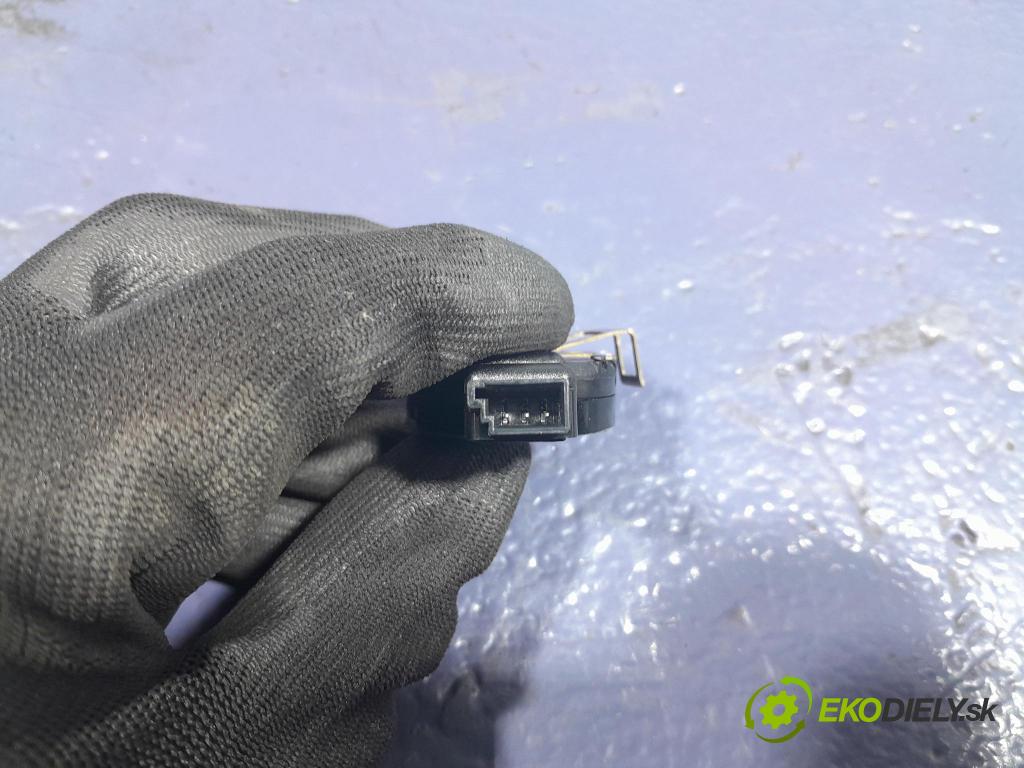 Opel Astra 2017 snímač Dážď: / Twilight: 84149672