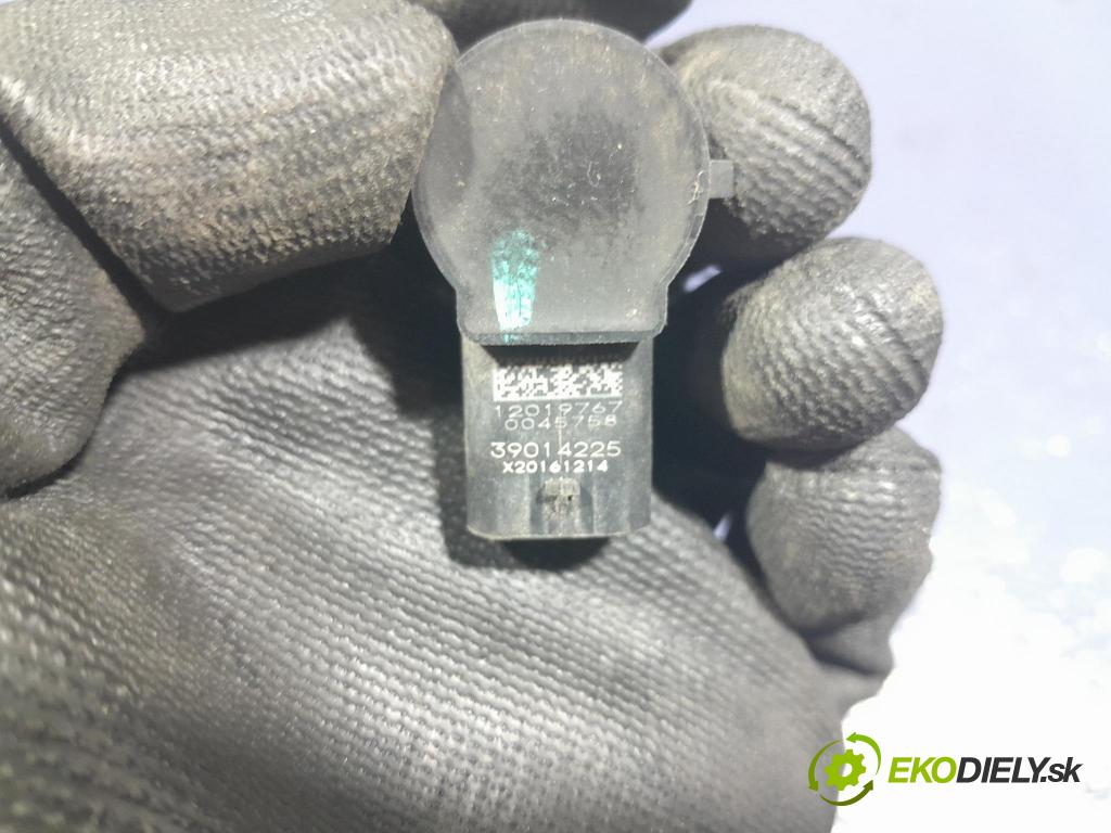 Opel Astra 2017 snímač / riadiaca jednotka PDC 39014225