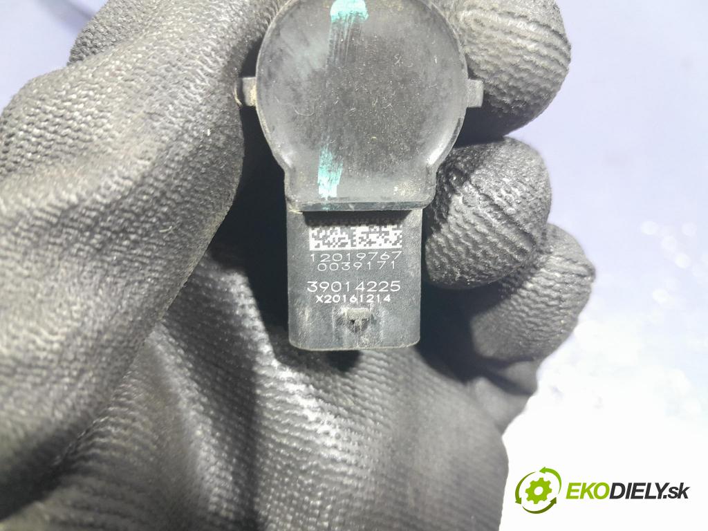 Opel Astra 2017 snímač / riadiaca jednotka PDC 39014225