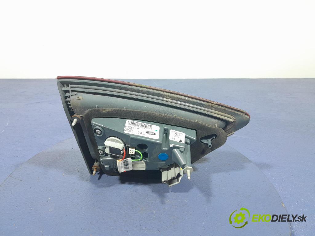 Ford Mondeo 2016 svetlo / reflektor zad Prava: Vnútri: DS73-13A602-JE