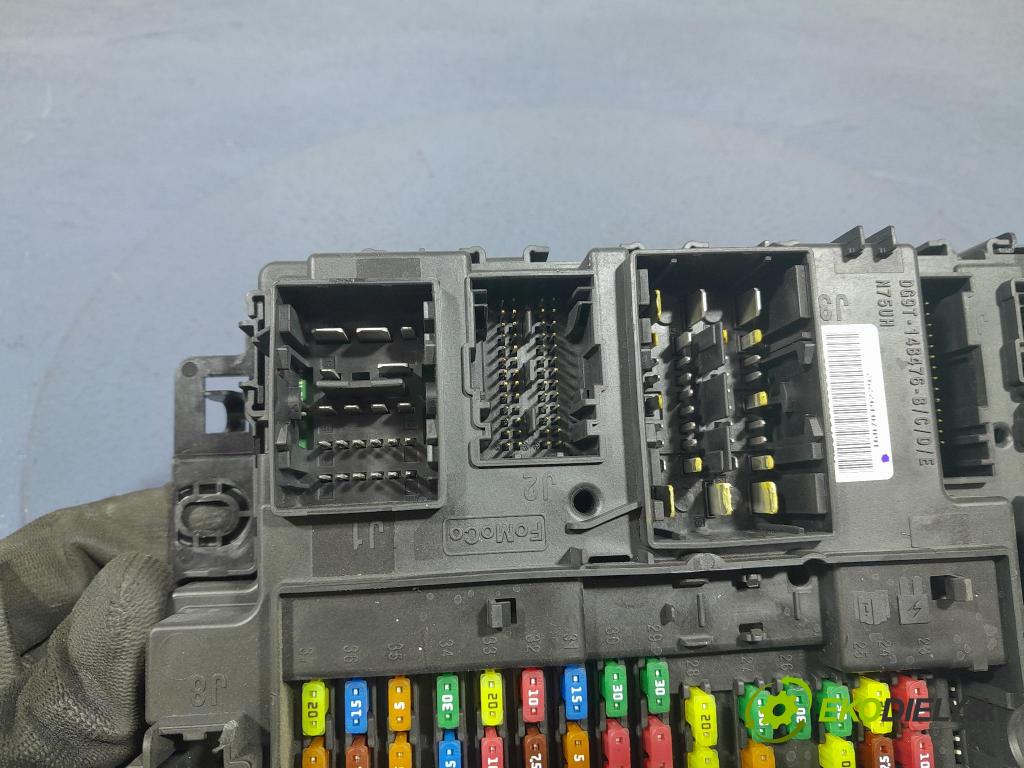 Ford Mondeo 2016 skrinka Poistky: GU5T-15604-BFD