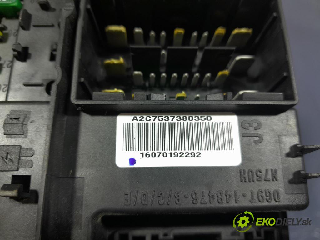 Ford Mondeo 2016 skrinka Poistky: GU5T-15604-BFD