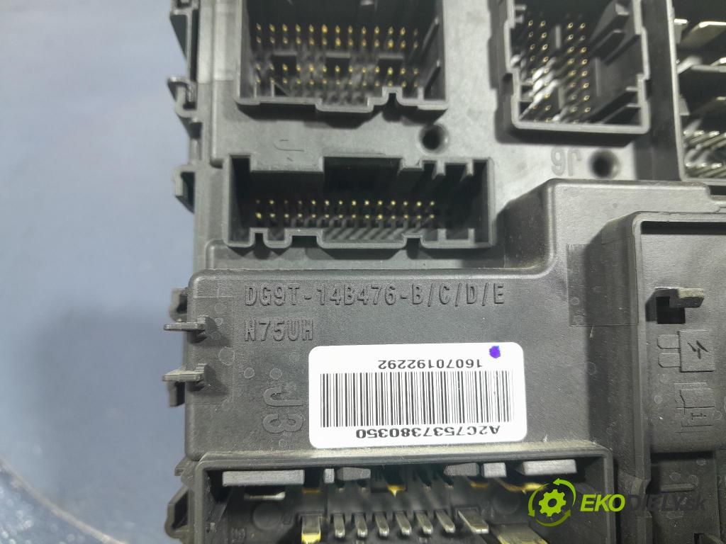 Ford Mondeo 2016 skrinka Poistky: GU5T-15604-BFD