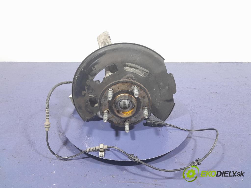 Opel Astra 2017 náboj ľavá 39030299