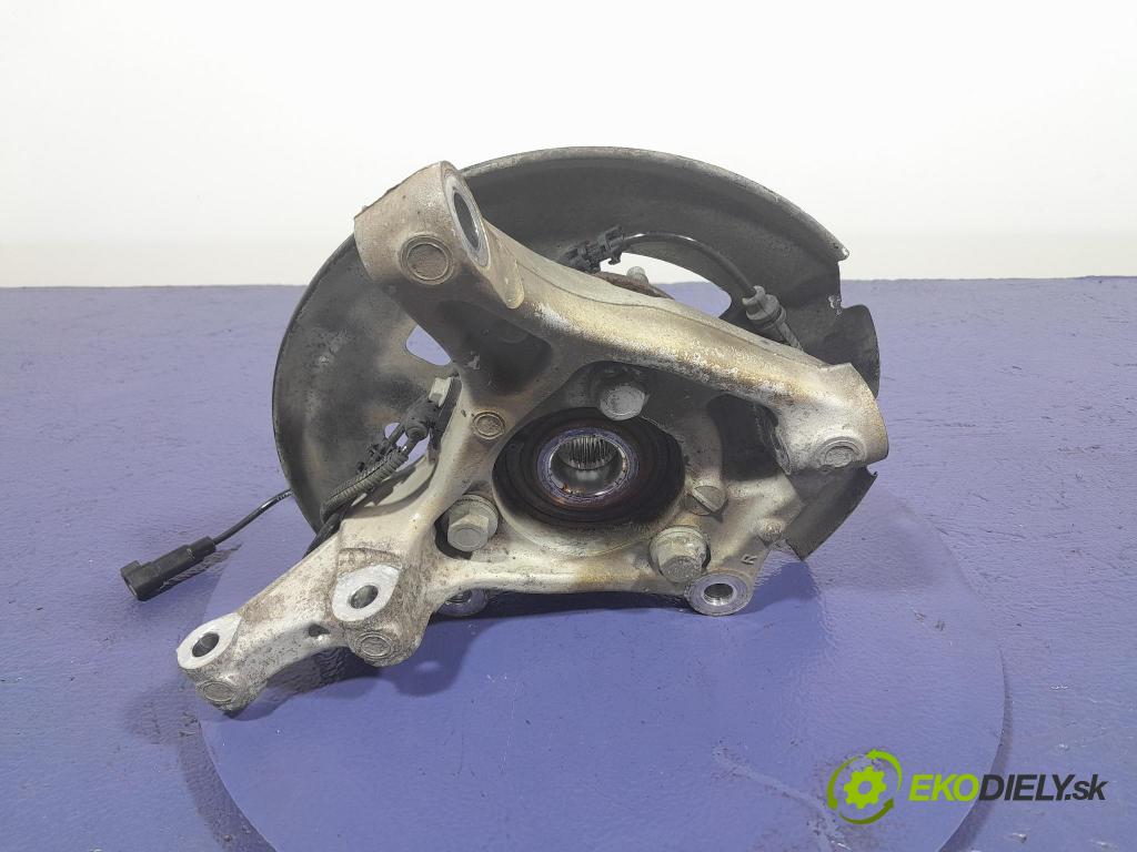 Opel Astra 2017 náboj Prava: 39030300