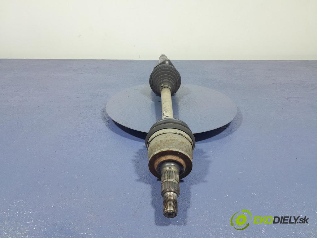 Opel Insignia 2014 poloos Prava: Predné 