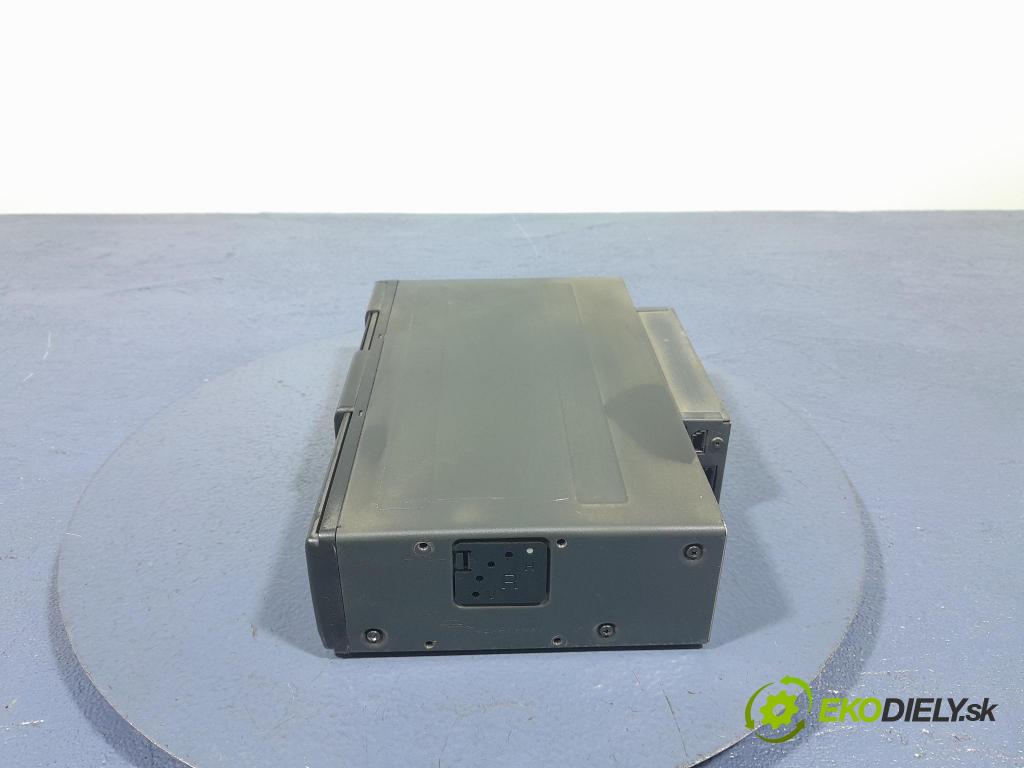 Mercedes S-klasa 2004 Menič: A2208274642