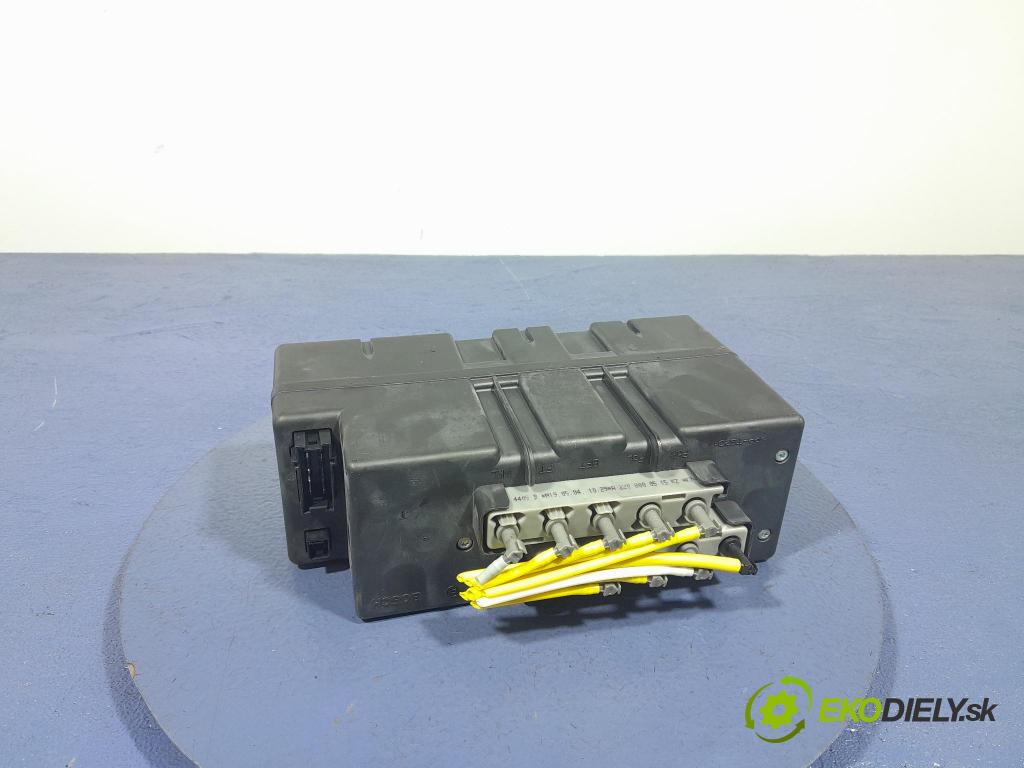 Mercedes S-klasa 2004 pompa Centrálny: Zámok: 2208002715