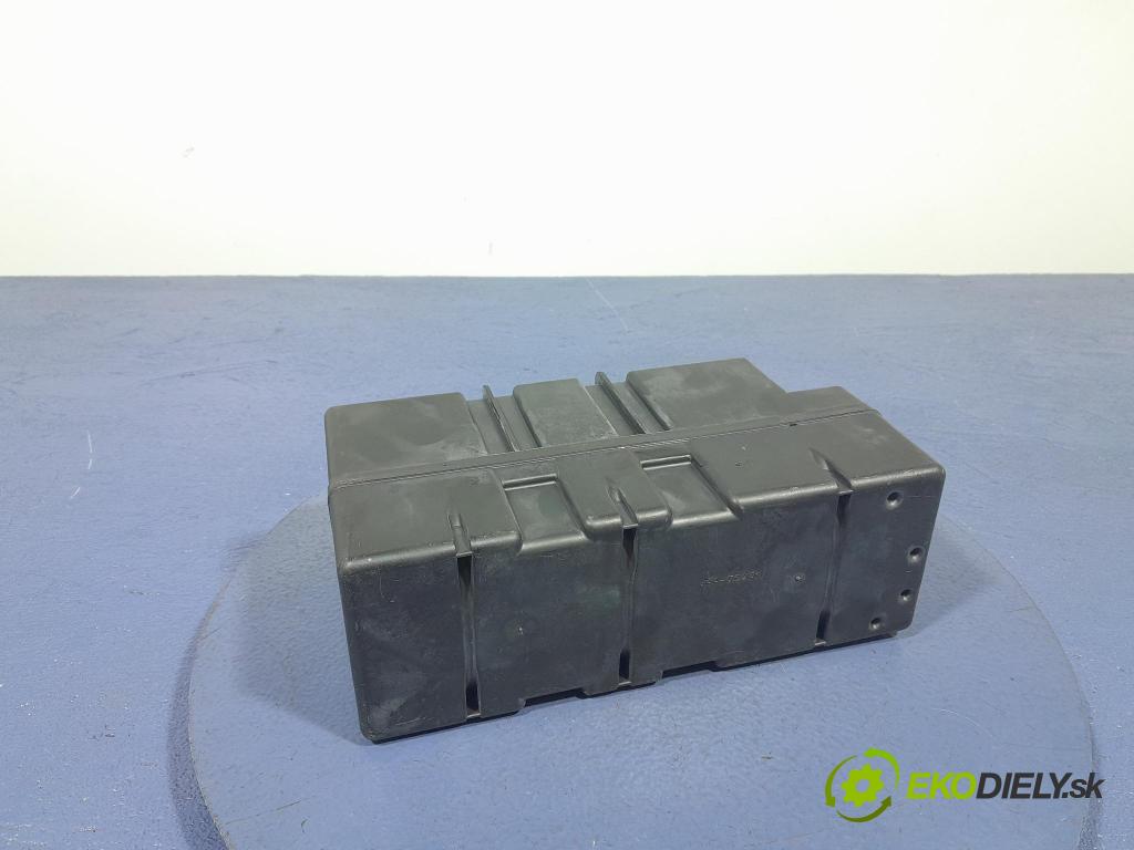 Mercedes S-klasa 2004 pompa Centrálny: Zámok: 2208002715