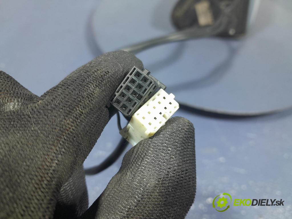 Mercedes S-klasa 2004 zrkadlo pravé A2208101616