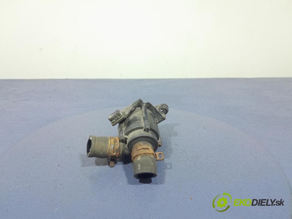 Ford Mondeo 2016 čerpadlo Voda: DS7G-8C419-CB