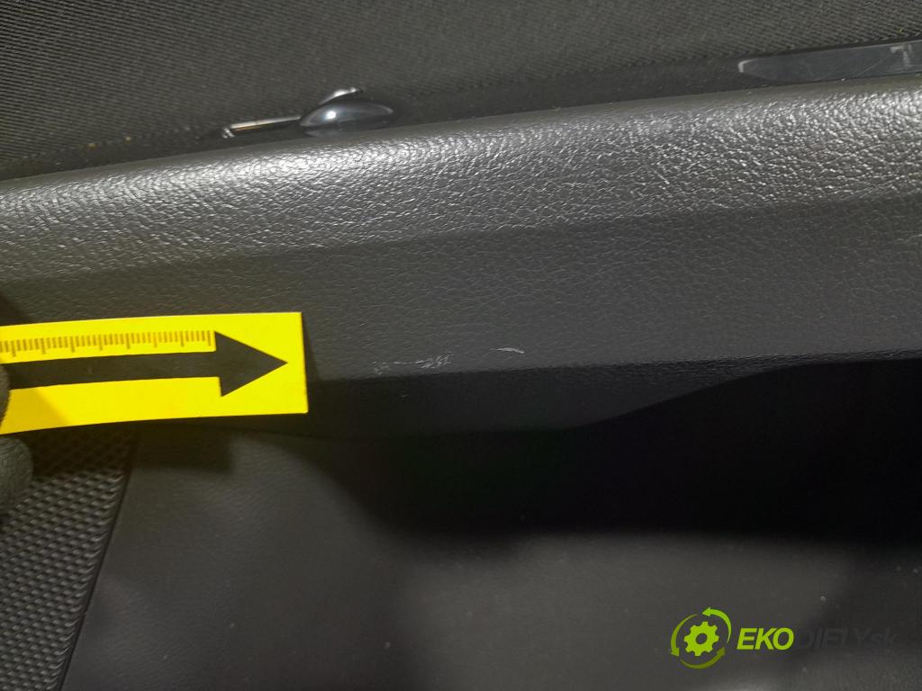 Ford Mondeo 2016 Tapacír: dveře před Práva: