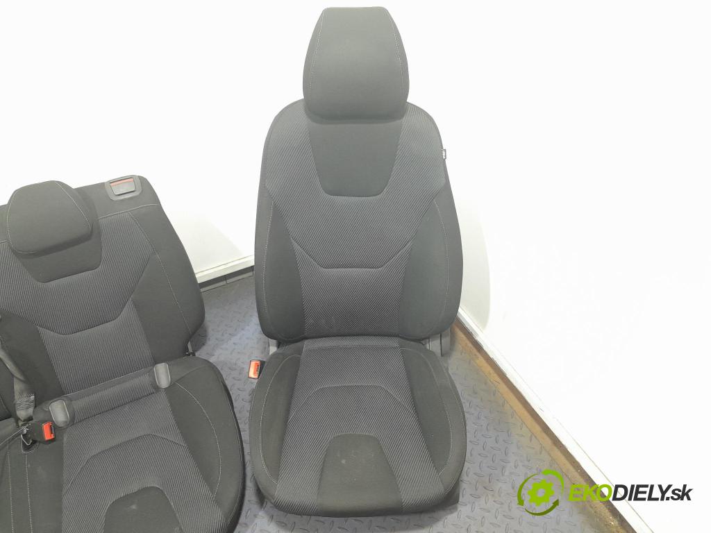 Ford Mondeo 2016 sedačke: Soubor.