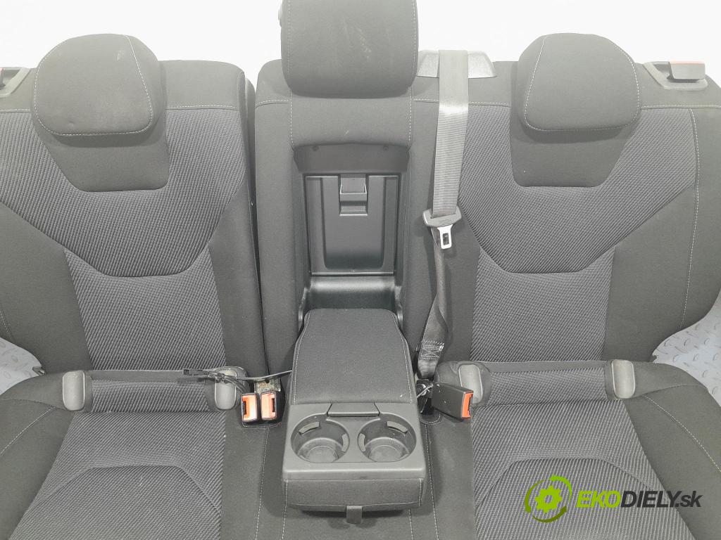 Ford Mondeo 2016 sedačke: Soubor.